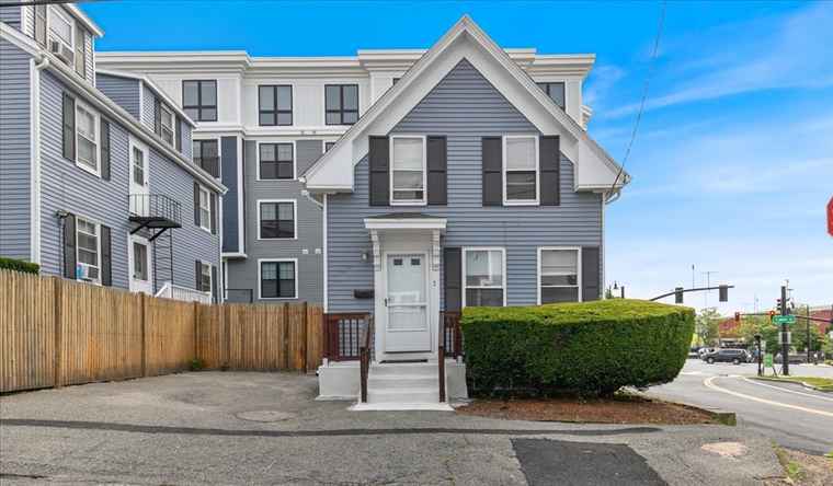 Photo of 7 Cox Ct Beverly, MA 01915
