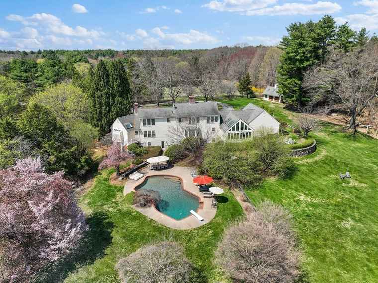 Photo of 150 Dakin Rd Sudbury, MA 01776