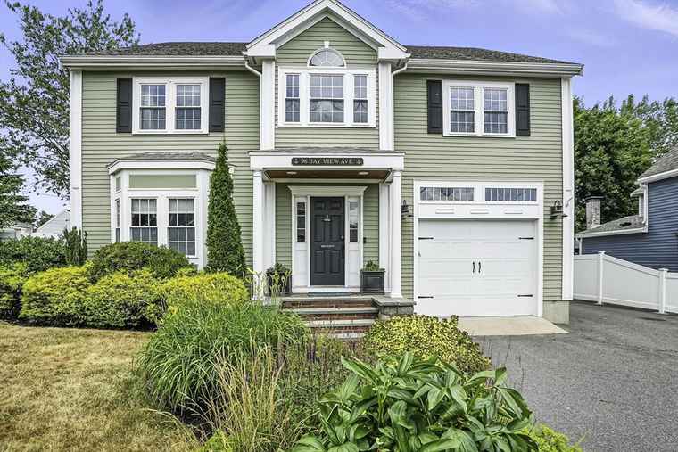 Photo of 96 Bay View Ave Quincy, MA 02169
