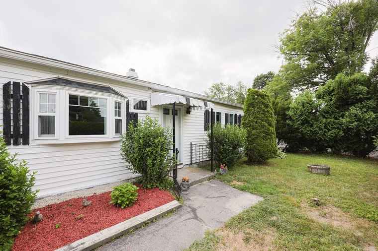 Photo of 23 Laurie Ln Lowell, MA 01854