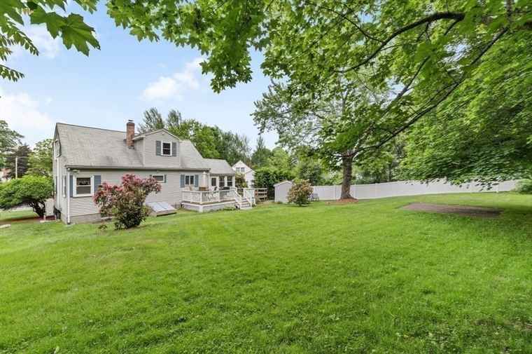 Photo of 110 Kearney Dr Lowell, MA 01852