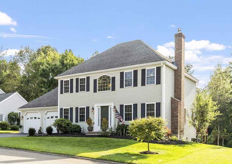 Photo of 14 Harbor Light Rd Leominster, MA 01453