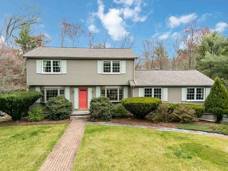 Photo of 10 Mallard Rd Acton, MA 01720