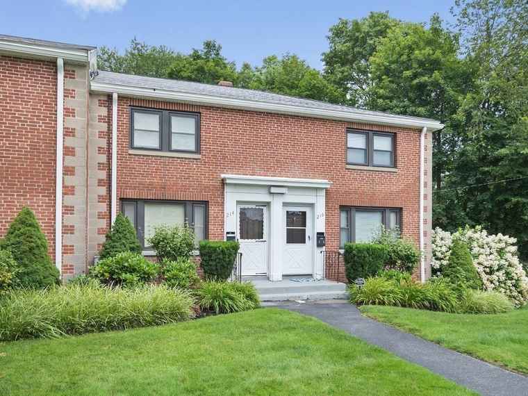 Photo of 214 Church St #214 Waltham, MA 02452