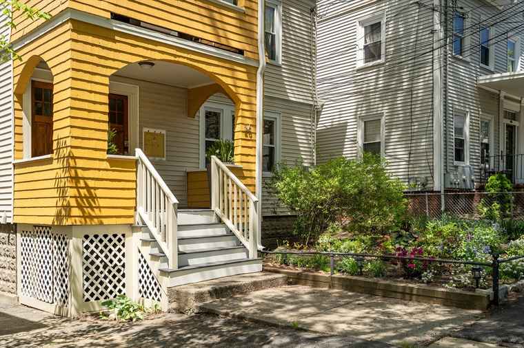 Photo of 26 Cherry St #1 Somerville, MA 02144