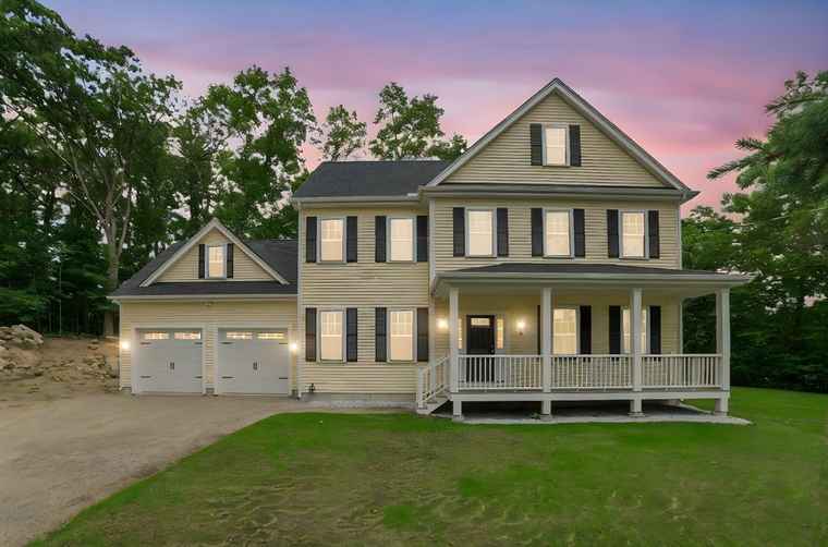 Photo of 3 Hillside Ave Westford, MA 01886