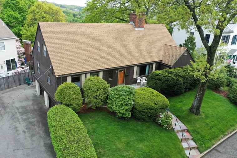 Photo of 10 Wyola Prospect Waltham, MA 02451