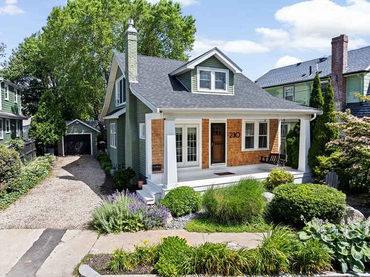 Photo of 230 Billings St Quincy, MA 02171