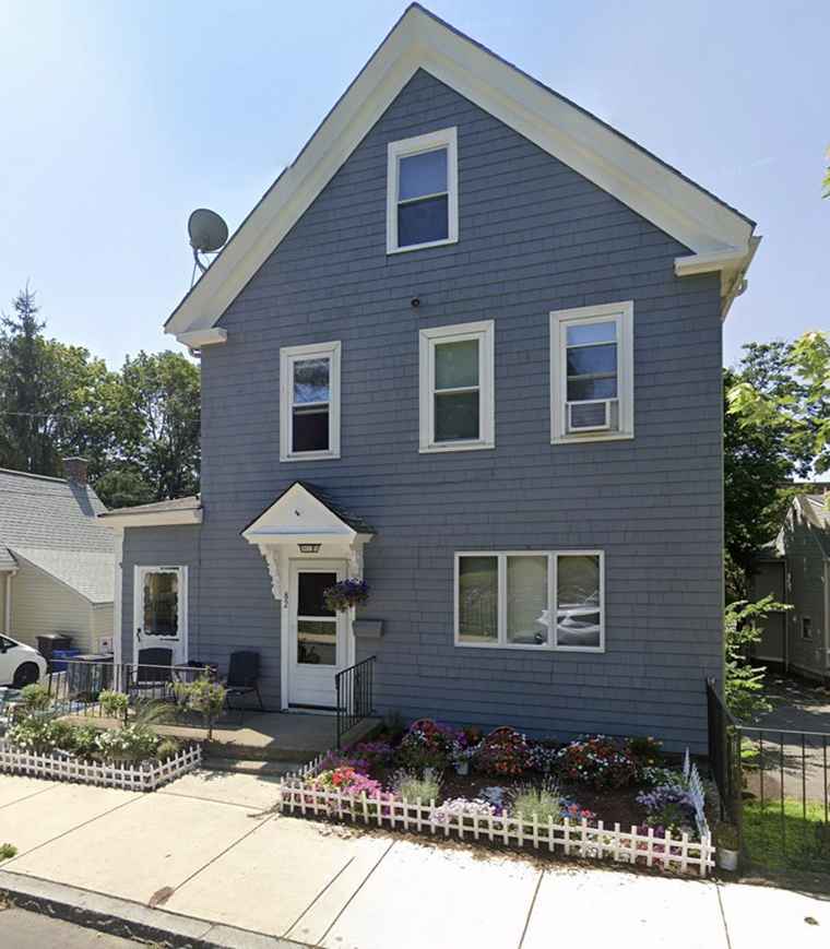 Photo of 82 Crescent St Quincy, MA 02169