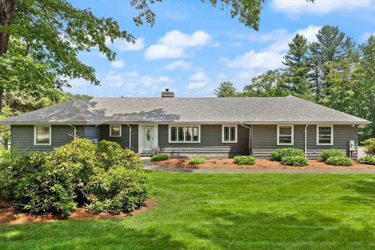 Photo of 111 High St Chelmsford, MA 01824