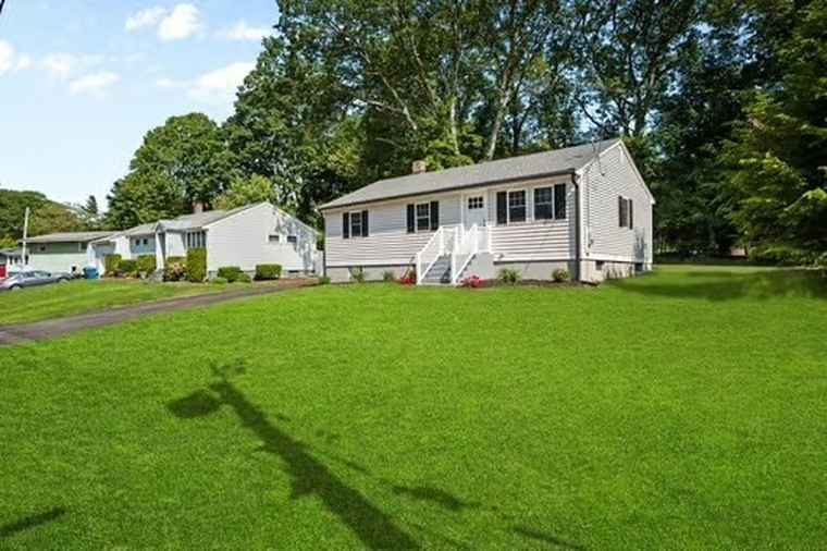 Photo of 7 Edward St Canton, MA 02021