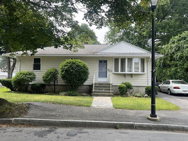 Photo of 4 Harold St Worcester, MA 01604