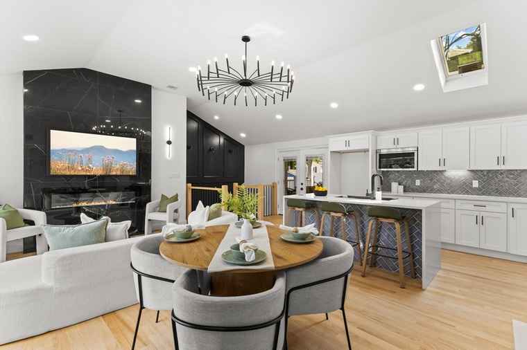 Photo of 1892 Washington St Stoughton, MA 02072