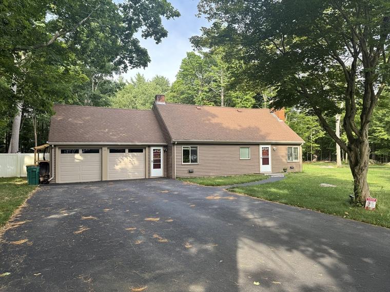 Photo of 166 Purchase St Easton, MA 02375
