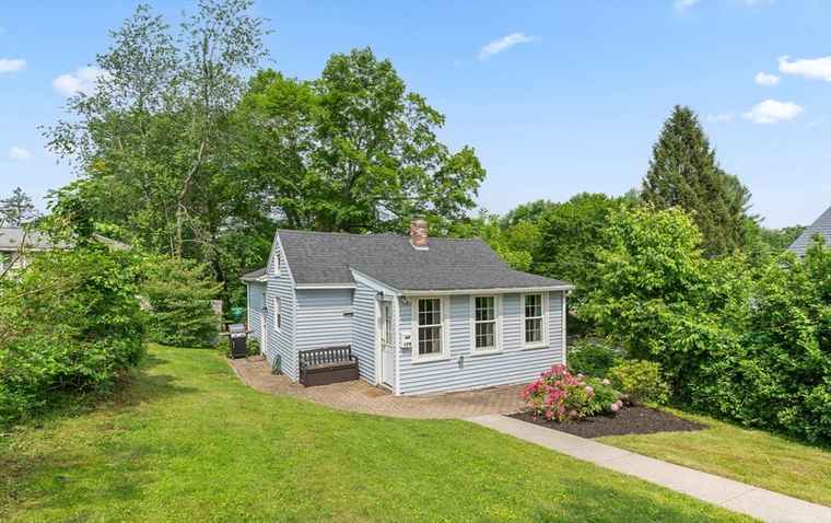 Photo of 179 Beaconsfield Rd Worcester, MA 01602