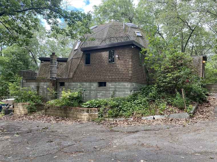 Photo of 58 Concord Rd Marlborough, MA 01752