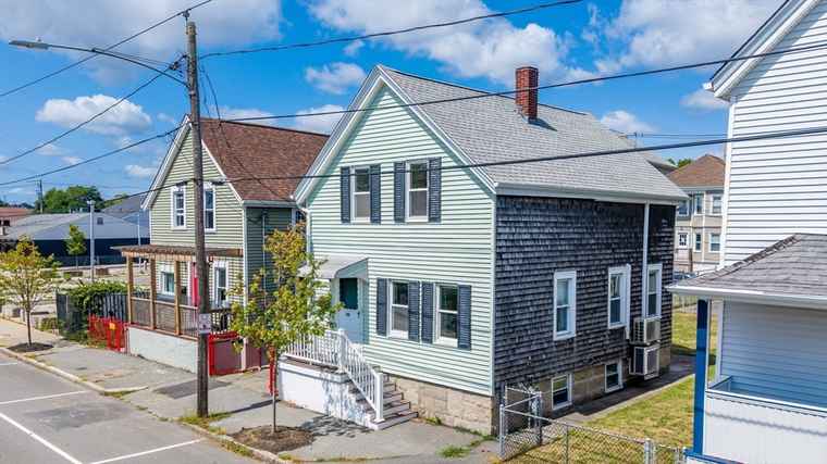 Photo of 1241 Cove Rd New Bedford, MA 02740