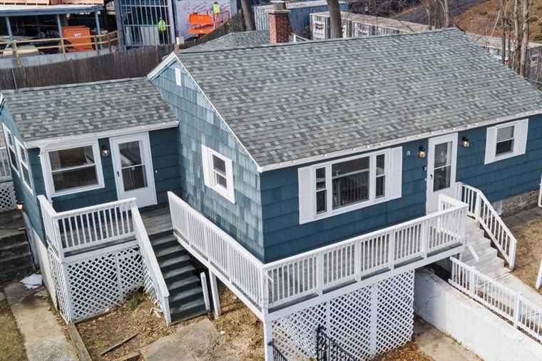 Photo of 18 Mohican Rd Worcester, MA 01605