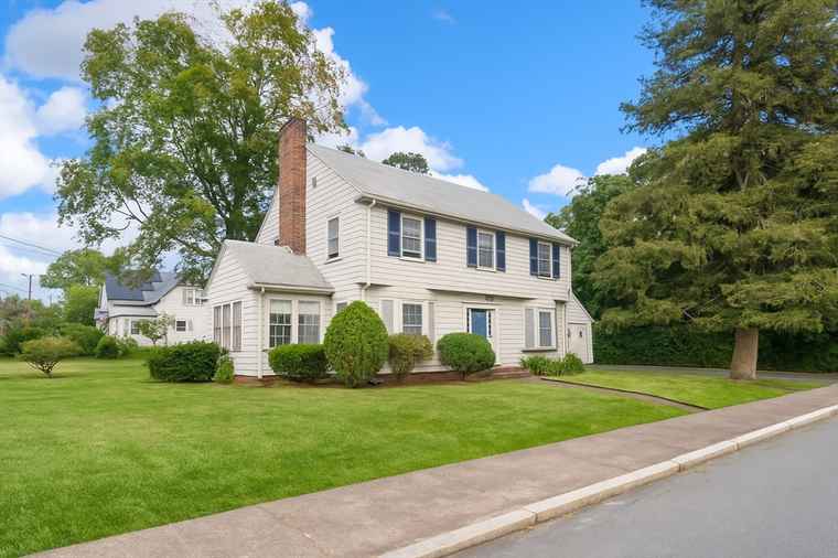 Photo of 6 Tanager Rd Attleboro, MA 02703