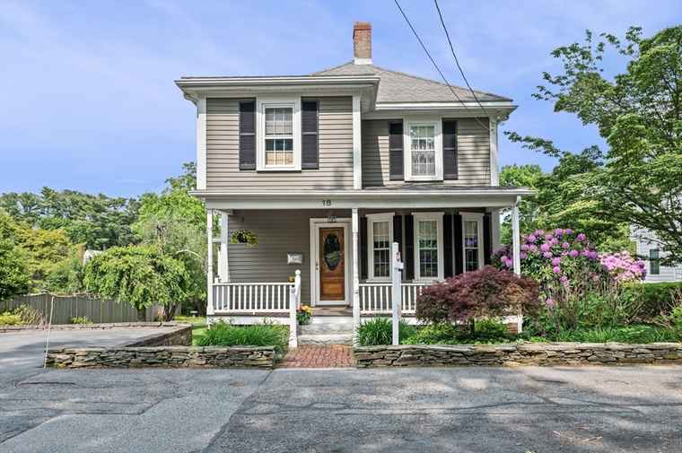 Photo of 18 East St Beverly, MA 01915