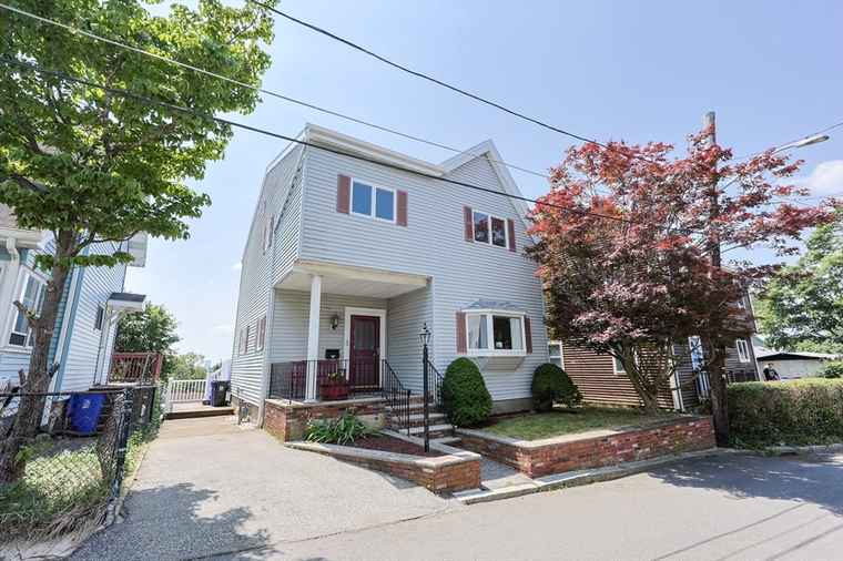 Photo of 3 Nira St Malden, MA 02148