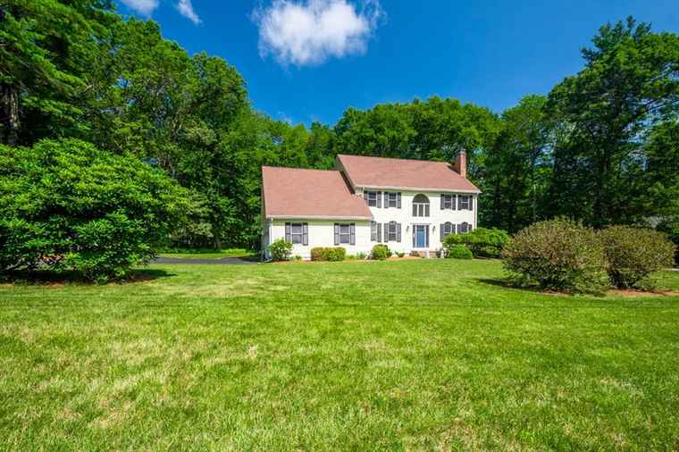 Photo of 124 Mastro Dr Franklin, MA 02038