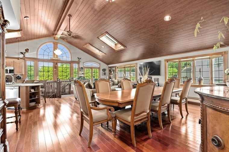 Photo of 196 Plymouth Ave Quincy, MA 02169