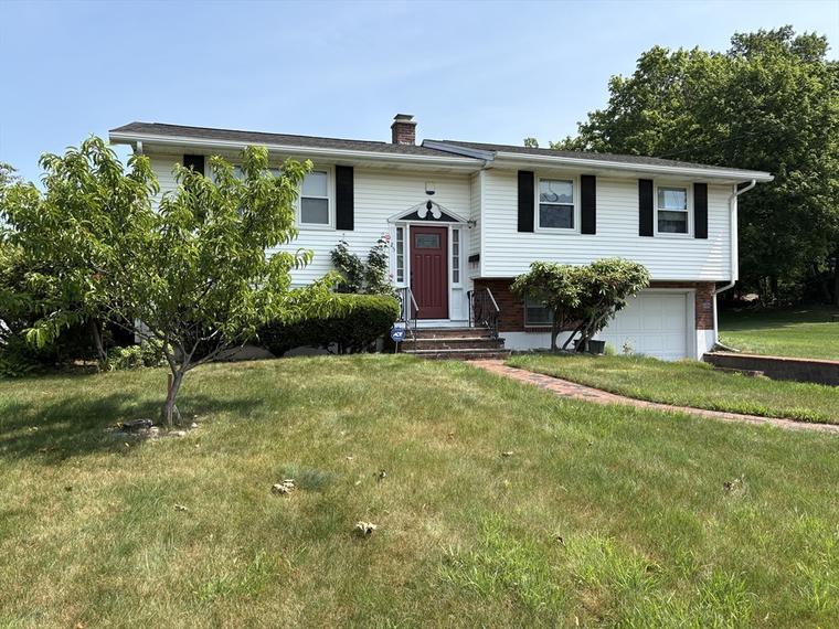Photo of 25 Crickett Rd Brockton, MA 02301