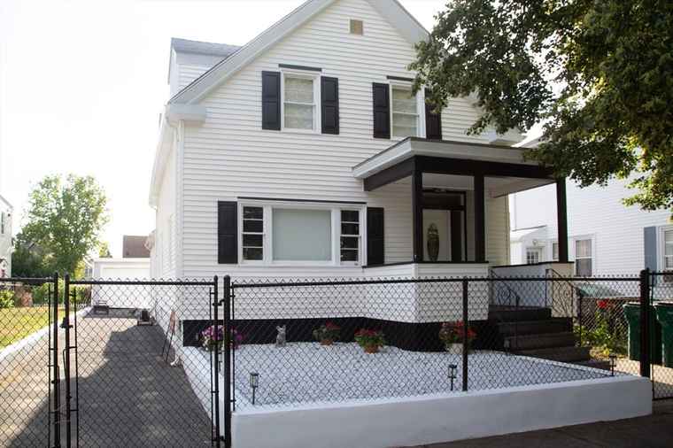 Photo of 100 Flint St Lynn, MA 01905