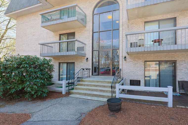 Photo of 85 Commons Dr #212 Shrewsbury, MA 01545