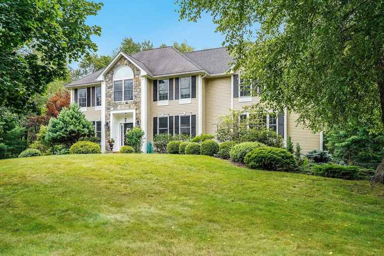Photo of 14 Arrowwood Methuen, MA 01844