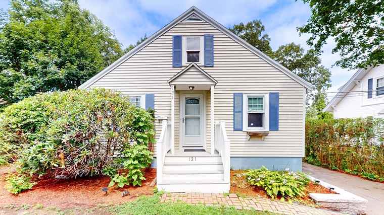 Photo of 131 Hobart St Braintree, MA 02184