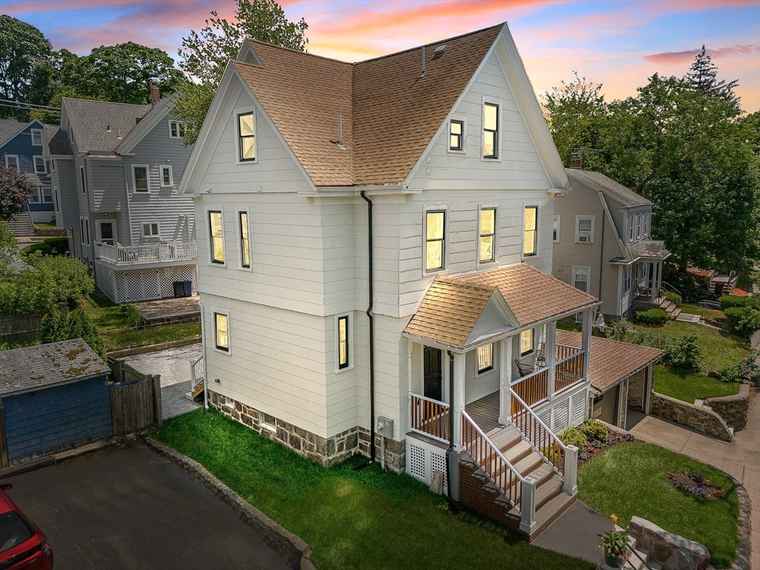 Photo of 269 Main St Melrose, MA 02176