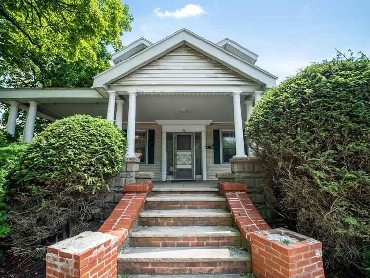 Photo of 165 Broadway Taunton, MA 02780