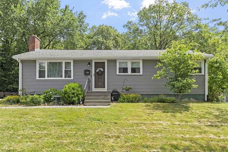 Photo of 126 Helen Dr Marlborough, MA 01752