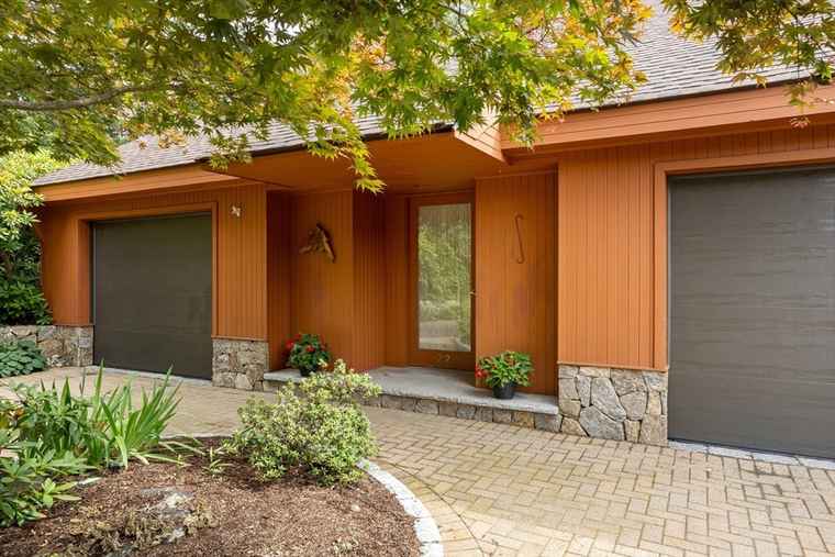 Photo of 22 Kinsley Rd Acton, MA 01720