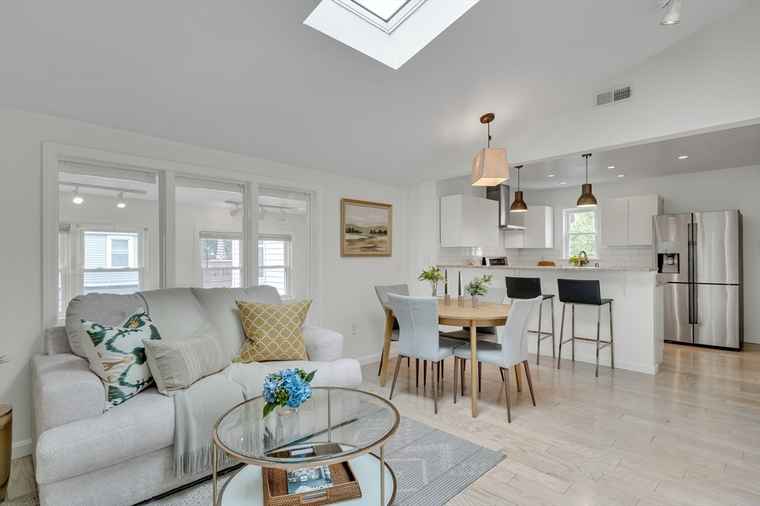 Photo of 215 Norfolk St #2 Cambridge, MA 02139