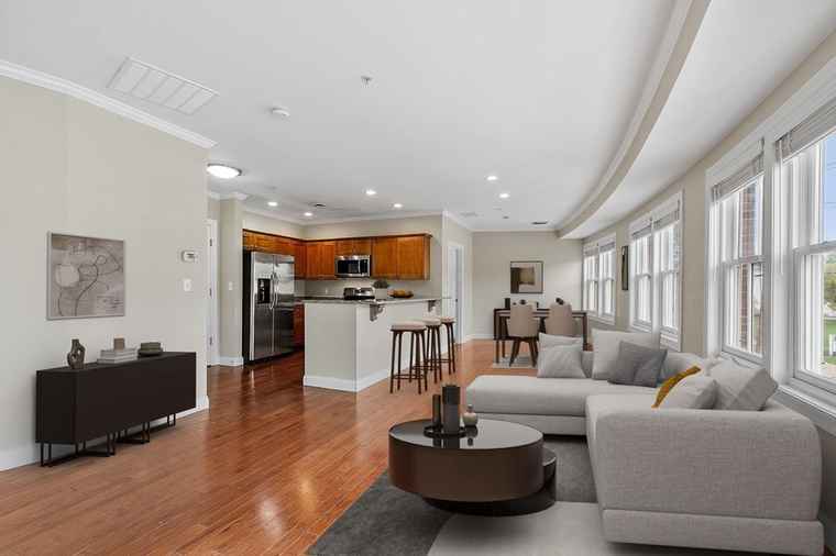 Photo of 70 Great Rd Unit B Bedford, MA 01730