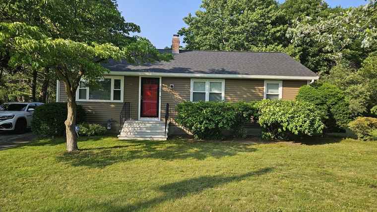 Photo of 530 Boylston St Lowell, MA 01852