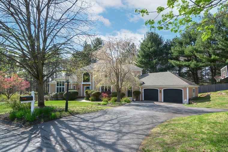 Photo of 104 Channing Rd Concord, MA 01742