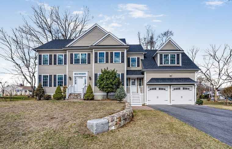 Photo of 7 Gleason Rd Bedford, MA 01730