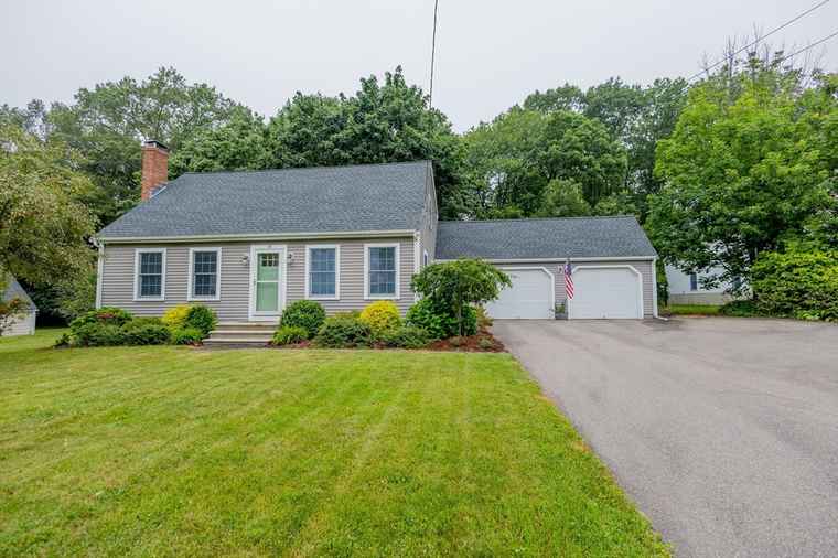 Photo of 14 Charles Dr Franklin, MA 02038