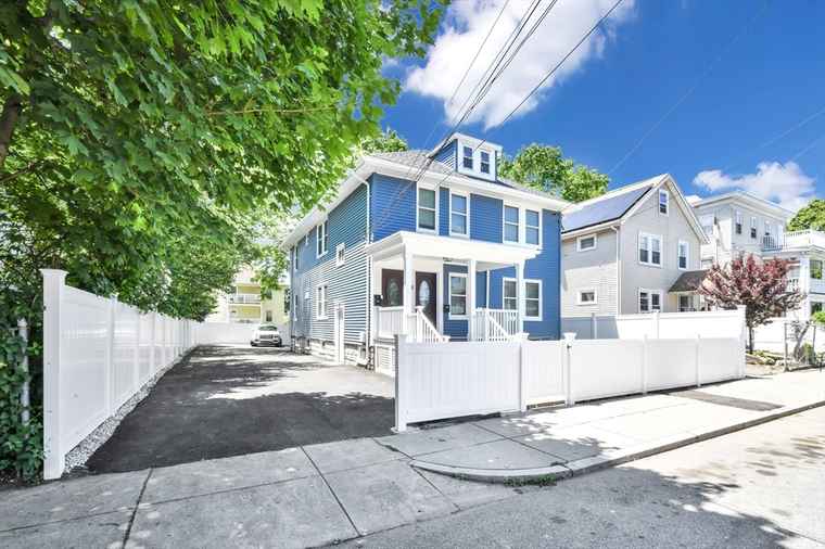 Photo of 25 Malta St Boston, MA 02126