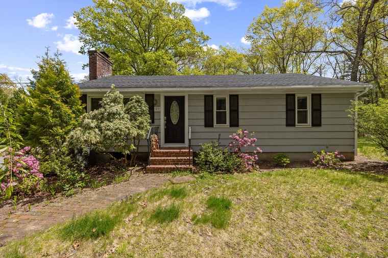 Photo of 23 Polley Rd Westford, MA 01886