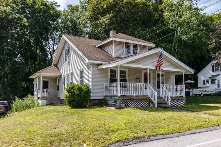 Photo of 58 Lindell Ave Leominster, MA 01453