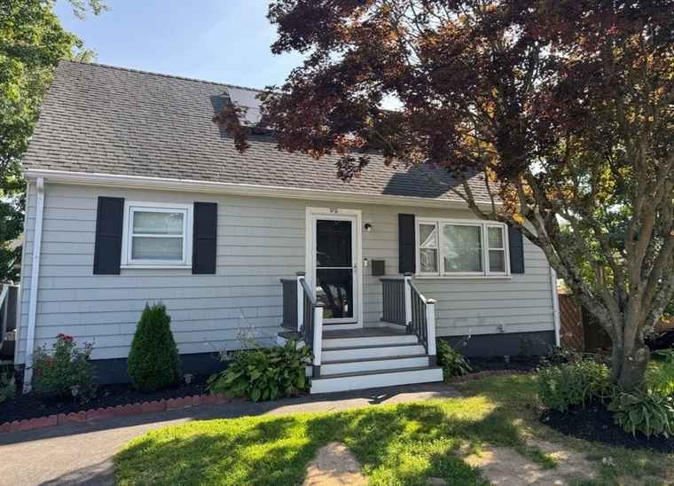 Photo of 170 Canton St Stoughton, MA 02072