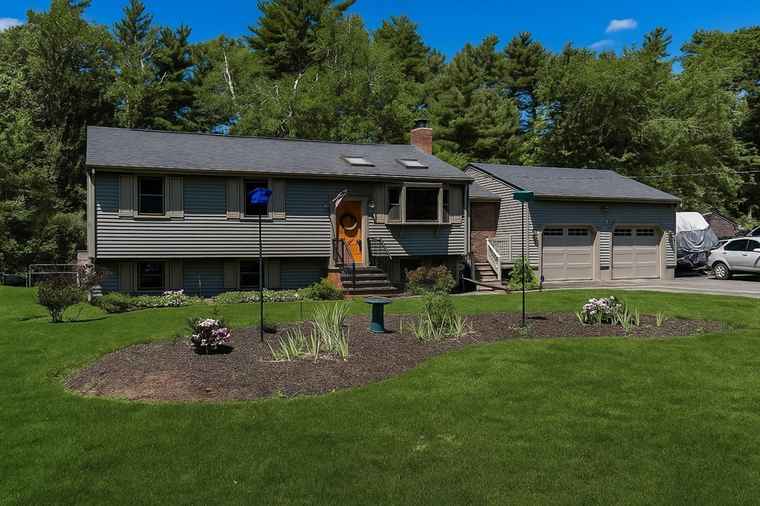 Photo of 508 Crane Ave S Taunton, MA 02780