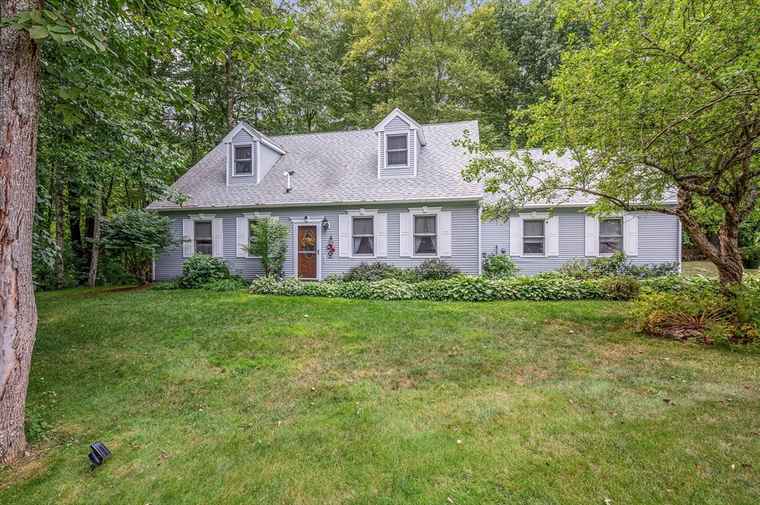 Photo of 45 Beechwood Dr Haverhill, MA 01832
