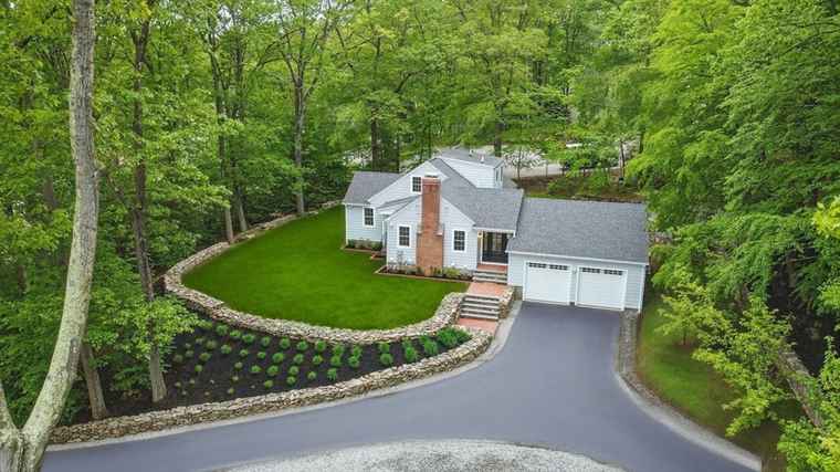 Photo of 315 Maple Ave Shrewsbury, MA 01545