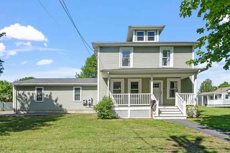 Photo of 37 Gorham St Chelmsford, MA 01824